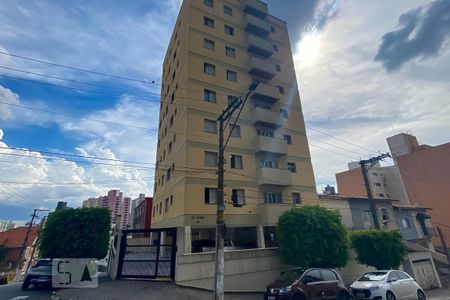 Apartamento à venda com 70m², 2 quartos e 1 vagaFachada