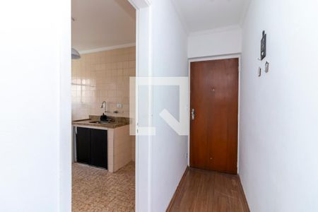 Apartamento para alugar com 70m², 2 quartos e 1 vaga Apartamento para alugar com 70m², 2 quartos e 1 vagaCorredor de Entrada
