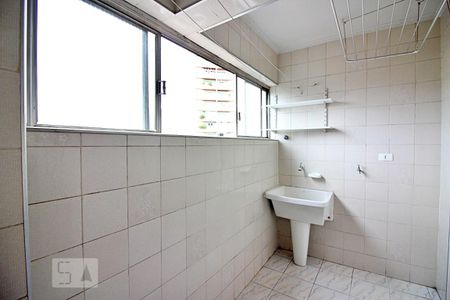 Apartamento à venda com 70m², 2 quartos e 1 vagaÁrea de Serviço