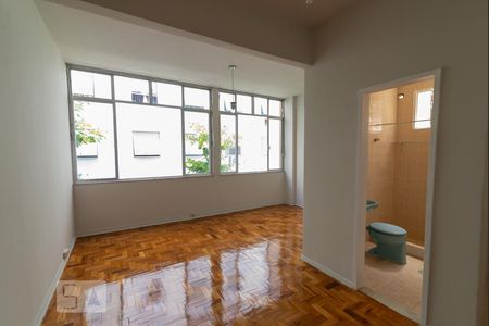 Sala/Quarto de kitnet/studio para alugar com 1 quarto, 35m² em Tijuca, Rio de Janeiro