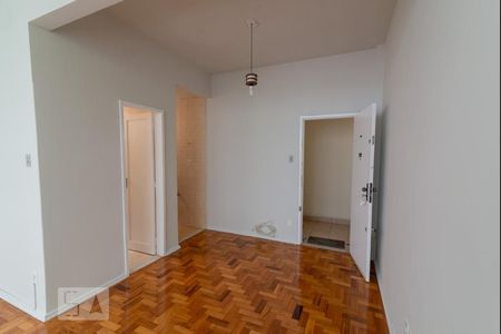 Sala/Quarto de kitnet/studio para alugar com 1 quarto, 35m² em Tijuca, Rio de Janeiro