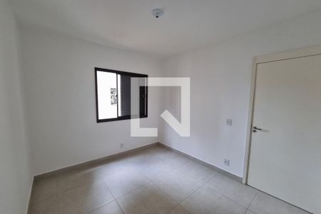 Domitório 01 de apartamento para alugar com 2 quartos, 43m² em Jardim Interlagos, Ribeirão Preto