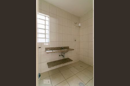 Apartamento à venda com 84m², 2 quartos e sem vagaBanheiro