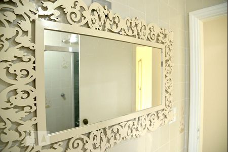 Apartamento para alugar com 175m², 3 quartos e 1 vagaBanheiro social - Espelho