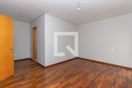Apartamento à venda com 433m², 4 quartos e 5 vagasSuíte 3