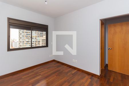 Apartamento à venda com 433m², 4 quartos e 5 vagasSuíte 1