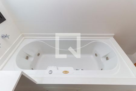 Apartamento à venda com 433m², 4 quartos e 5 vagasBanheiro da Suíte 3