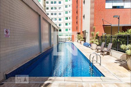 Apartamento à venda com 433m², 4 quartos e 5 vagasÁrea comum - Piscina