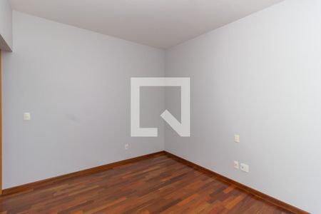 Apartamento à venda com 433m², 4 quartos e 5 vagasSuíte 1