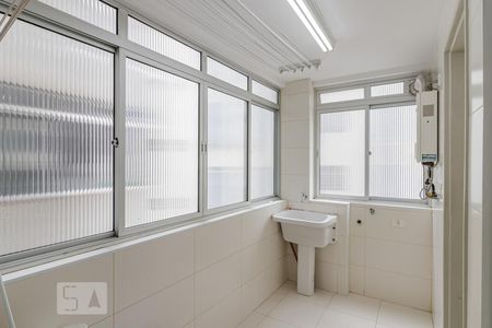 Apartamento à venda com 113m², 2 quartos e 1 vagaÁrea de Serviço