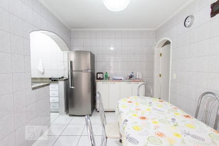 Casa à venda com 188m², 2 quartos e 2 vagas Casa à venda com 188m², 2 quartos e 2 vagasCozinha