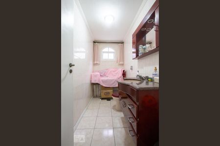 Casa à venda com 188m², 2 quartos e 2 vagas Casa à venda com 188m², 2 quartos e 2 vagasBanheiro Social