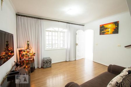 Casa à venda com 188m², 2 quartos e 2 vagas Casa à venda com 188m², 2 quartos e 2 vagasSala