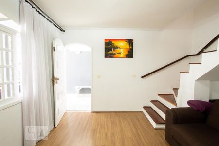 Casa à venda com 188m², 2 quartos e 2 vagas Casa à venda com 188m², 2 quartos e 2 vagasSala