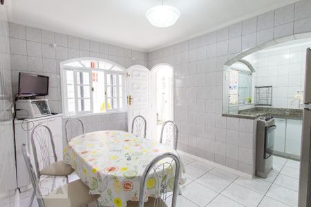 Casa à venda com 188m², 2 quartos e 2 vagas Casa à venda com 188m², 2 quartos e 2 vagasCozinha