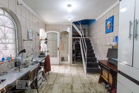 Casa à venda com 188m², 2 quartos e 2 vagas Casa à venda com 188m², 2 quartos e 2 vagasEdícula