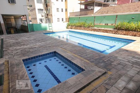 Apartamento à venda com 70m², 2 quartos e 1 vagaPiscina