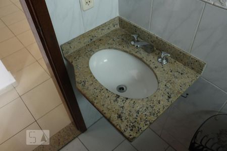 Apartamento para alugar com 153m², 3 quartos e 2 vagasDetalhe do Banheiro 1