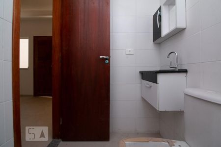 Banheiro de apartamento para alugar com 1 quarto, 34m² em Vila Granada, São Paulo