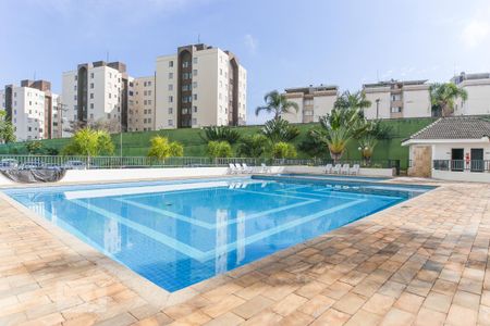 Apartamento para alugar com 63m², 3 quartos e 1 vagaÁrea comum - Piscina