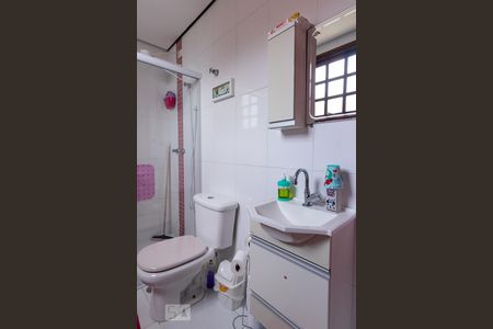 Casa à venda com 280m², 3 quartos e 5 vagasBanheiro da Suíte 2