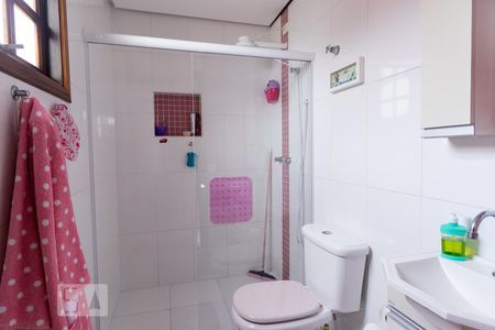 Casa à venda com 280m², 3 quartos e 5 vagasBanheiro da Suíte 2