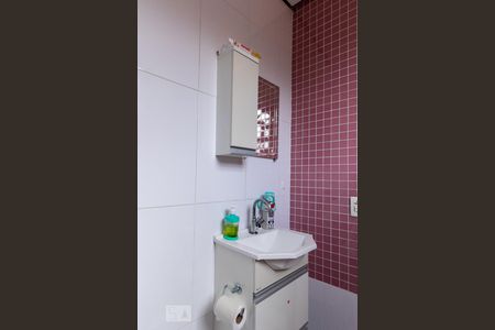 Casa à venda com 280m², 3 quartos e 5 vagasBanheiro da Suíte 2