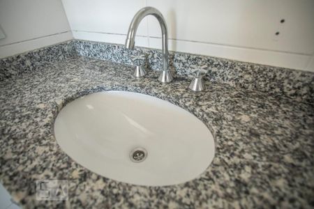 Apartamento à venda com 91m², 2 quartos e 2 vagasBanheiro Suíte - Torneira