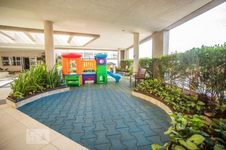 Apartamento à venda com 91m², 2 quartos e 2 vagasÁrea Comum - Playground