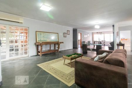 Sala de casa à venda com 4 quartos, 350m² em Vila Assunção, Porto Alegre