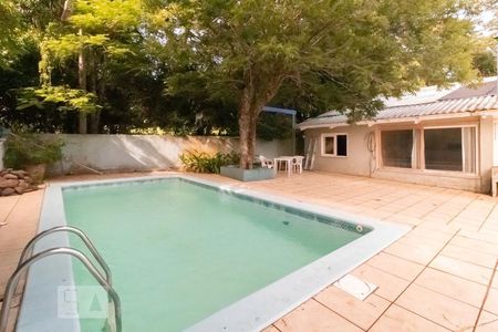 Casa à venda com 350m², 4 quartos e 4 vagasPiscina