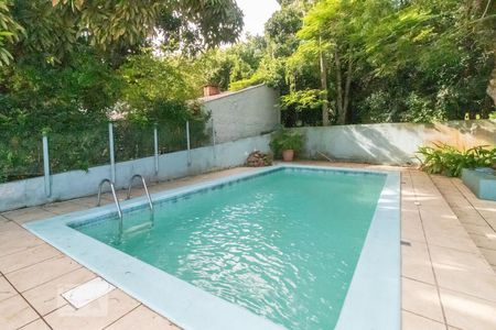 Casa à venda com 350m², 4 quartos e 4 vagasPiscina