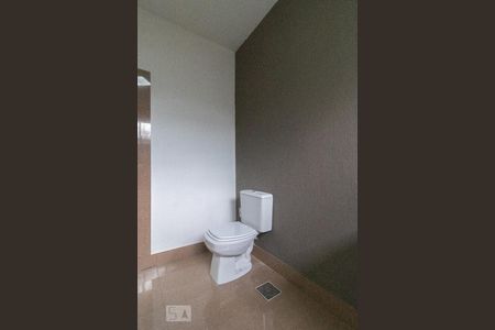 Casa à venda com 350m², 4 quartos e 4 vagasBanheiro da Suíte