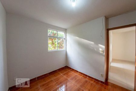 Quarto 2 de apartamento para alugar com 2 quartos, 44m² em Heliópolis, Belo Horizonte