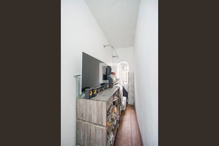 Casa de condomínio para alugar com 45m², 1 quarto e sem vagaCorredor
