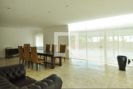 Apartamento à venda com 300m², 3 quartos e 3 vagasÁrea comum - Salão de festas