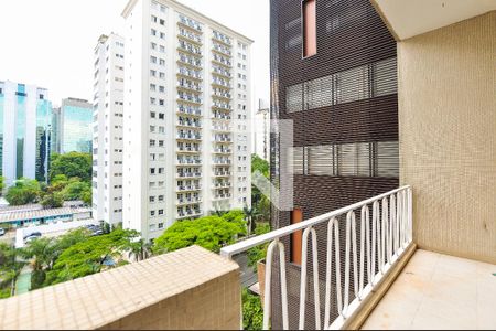 Apartamento à venda com 300m², 3 quartos e 3 vagasVaranda do Quarto 3