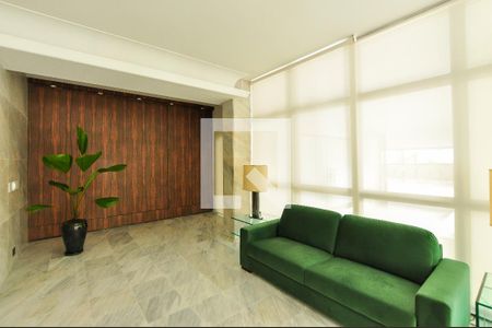 Apartamento à venda com 300m², 3 quartos e 3 vagasEntrada