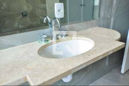 Apartamento à venda com 300m², 3 quartos e 3 vagasBanheiro Corredor