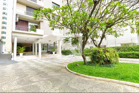 Apartamento à venda com 300m², 3 quartos e 3 vagasEntrada