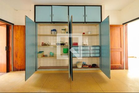 Apartamento à venda com 300m², 3 quartos e 3 vagasCozinha