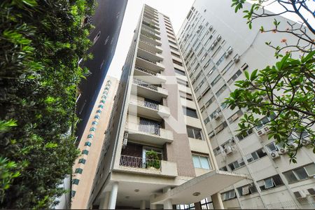 Apartamento à venda com 300m², 3 quartos e 3 vagasFachada