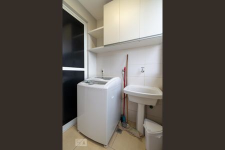 Área de Serviço de apartamento para alugar com 2 quartos, 80m² em Setor Bueno, Goiânia