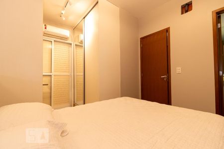 Apartamento para alugar com 80m², 2 quartos e 2 vagas Apartamento para alugar com 80m², 2 quartos e 2 vagasSuite