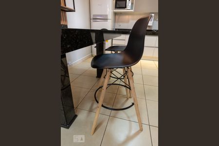 Apartamento para alugar com 80m², 2 quartos e 2 vagas Apartamento para alugar com 80m², 2 quartos e 2 vagasDetalhe da Sala de Jantar