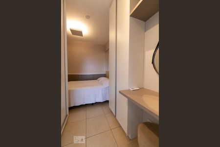 Apartamento para alugar com 80m², 2 quartos e 2 vagas Apartamento para alugar com 80m², 2 quartos e 2 vagasDetalhe do Closet
