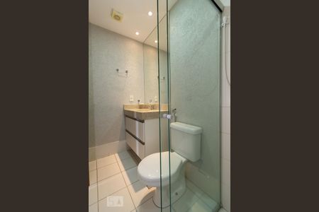 Apartamento para alugar com 80m², 2 quartos e 2 vagas Apartamento para alugar com 80m², 2 quartos e 2 vagasBanheiro da Suíte 2