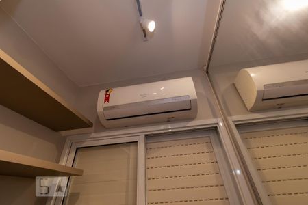 Apartamento para alugar com 80m², 2 quartos e 2 vagas Apartamento para alugar com 80m², 2 quartos e 2 vagasDetalhe do Closet