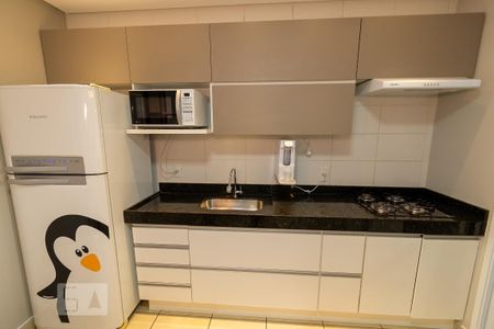 Apartamento para alugar com 80m², 2 quartos e 2 vagas Apartamento para alugar com 80m², 2 quartos e 2 vagasCozinha - Armários