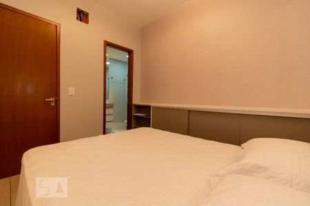 Apartamento para alugar com 80m², 2 quartos e 2 vagas Apartamento para alugar com 80m², 2 quartos e 2 vagasSuite